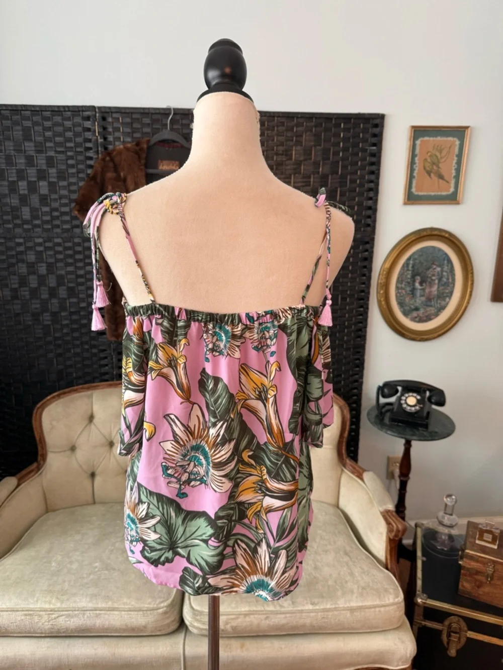 🌿🌸 J.Crew Tropical Off Shoulder Tie Strap Top Pink Green Floral Tassel Size S 🌸🌿